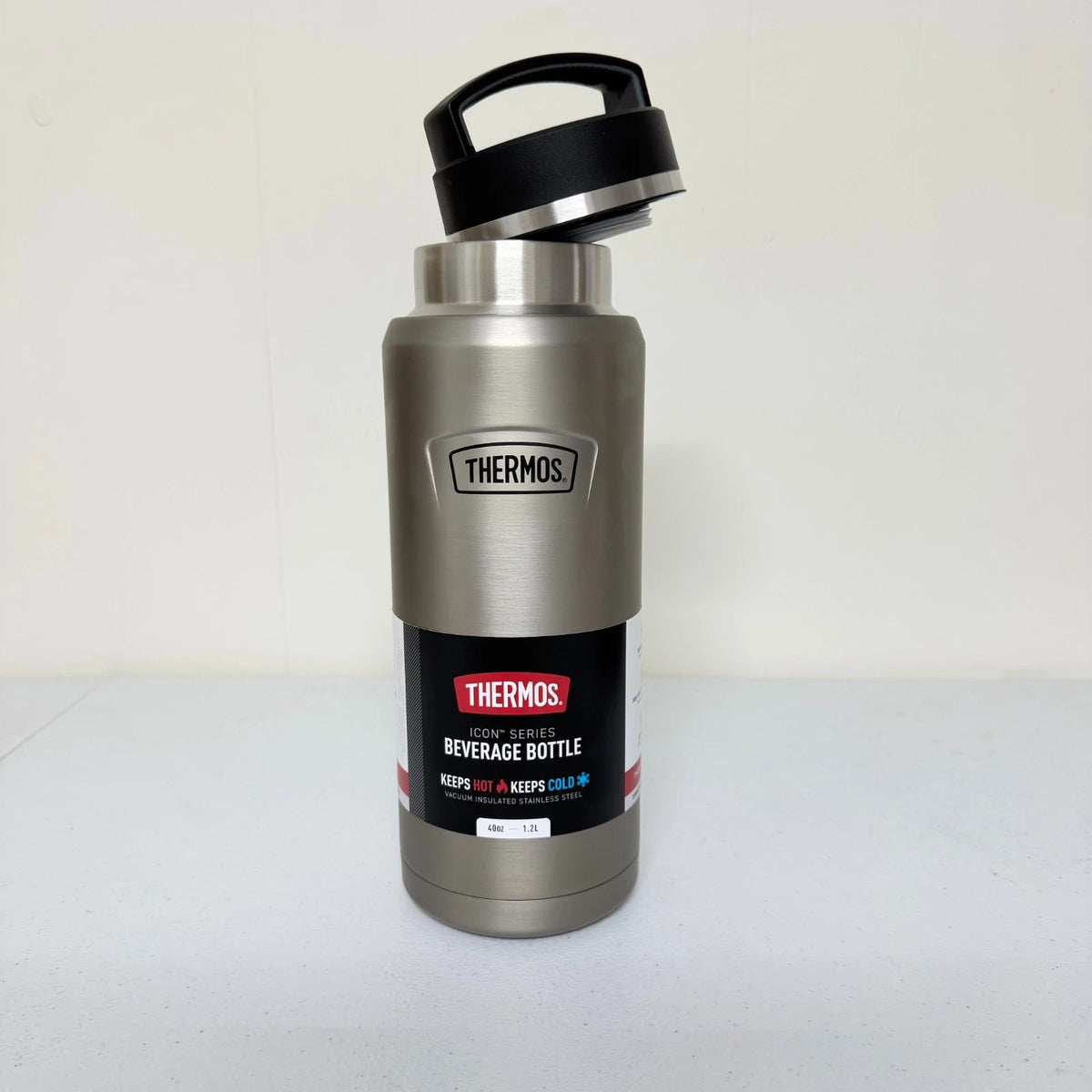 THERMOS Icon Series 40 oz Stainless Steel Insulated Beverage Bottle NEW